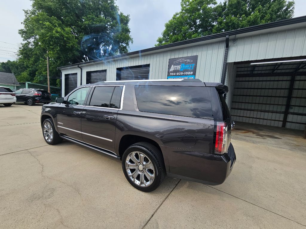 2016 GMC Yukon XL 1500 Denali photo