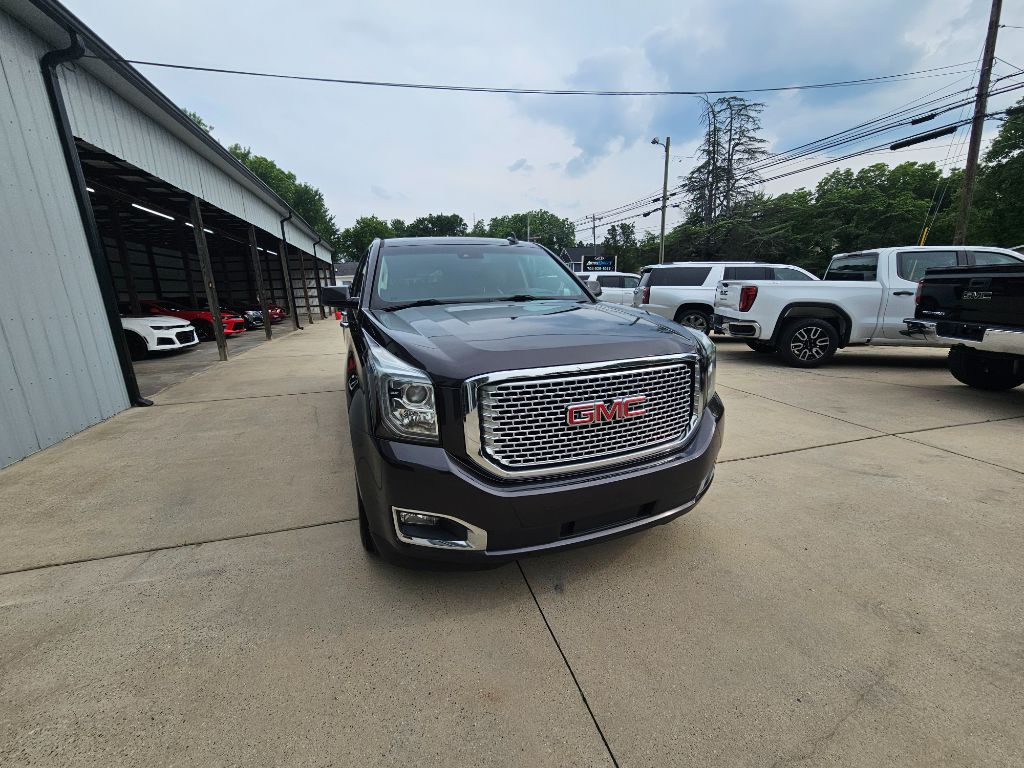 2016 GMC Yukon XL 1500 Denali photo