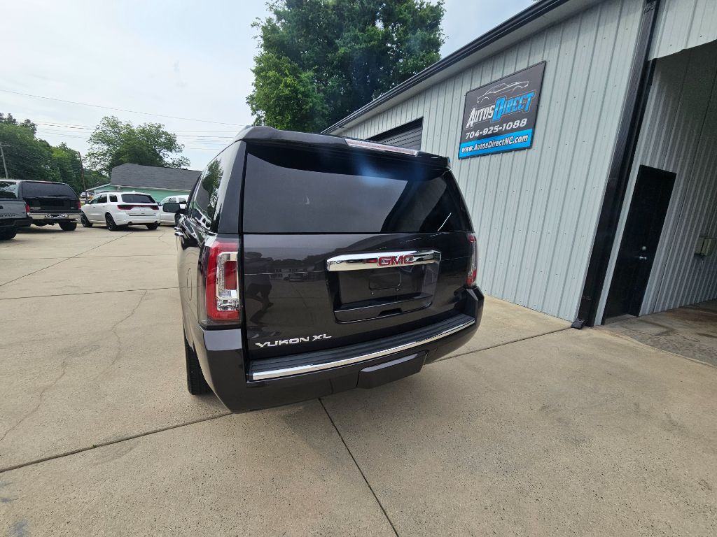 2016 GMC Yukon XL 1500 Denali photo