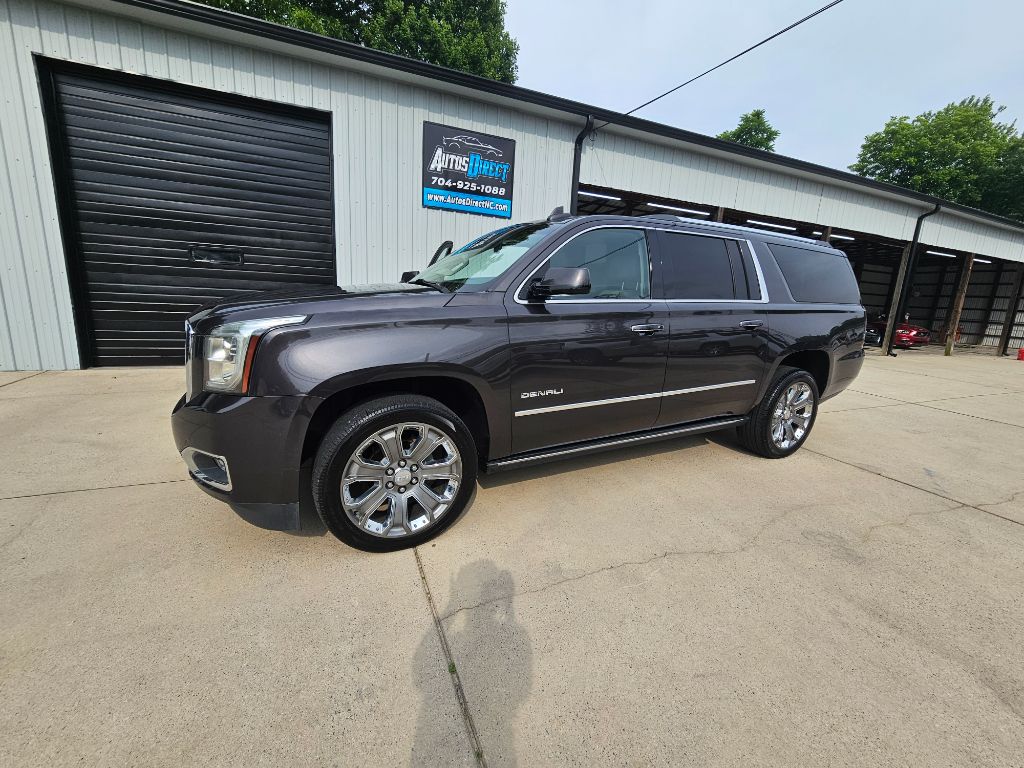 2016 GMC Yukon XL 1500 Denali photo