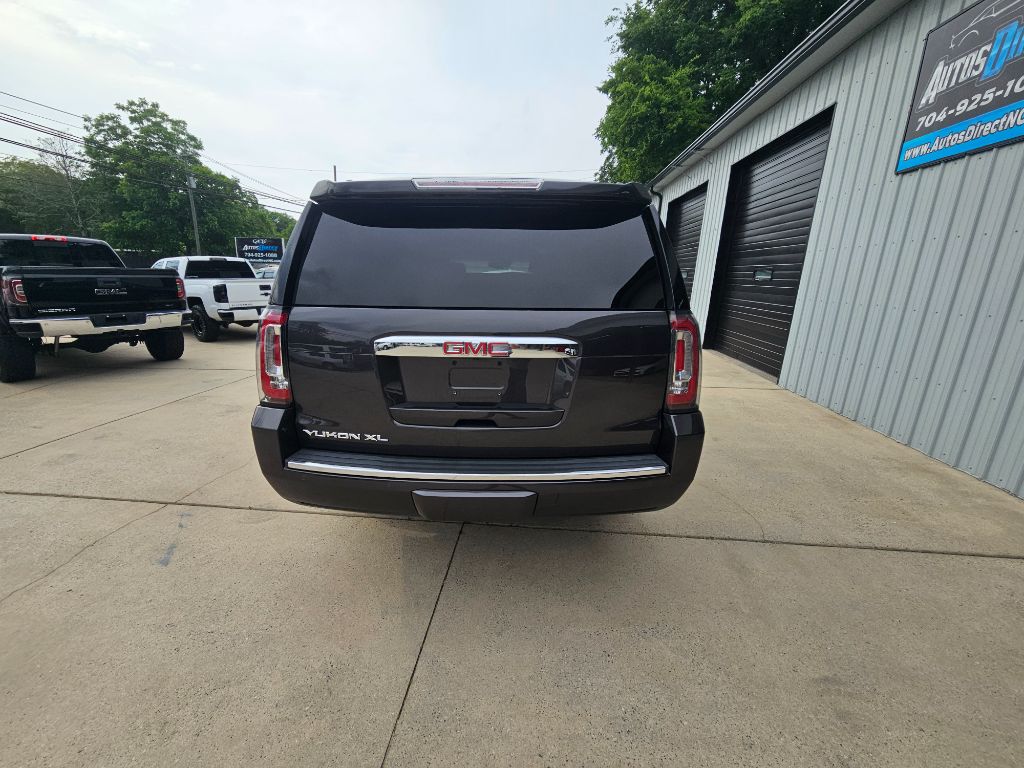 2016 GMC Yukon XL 1500 Denali photo