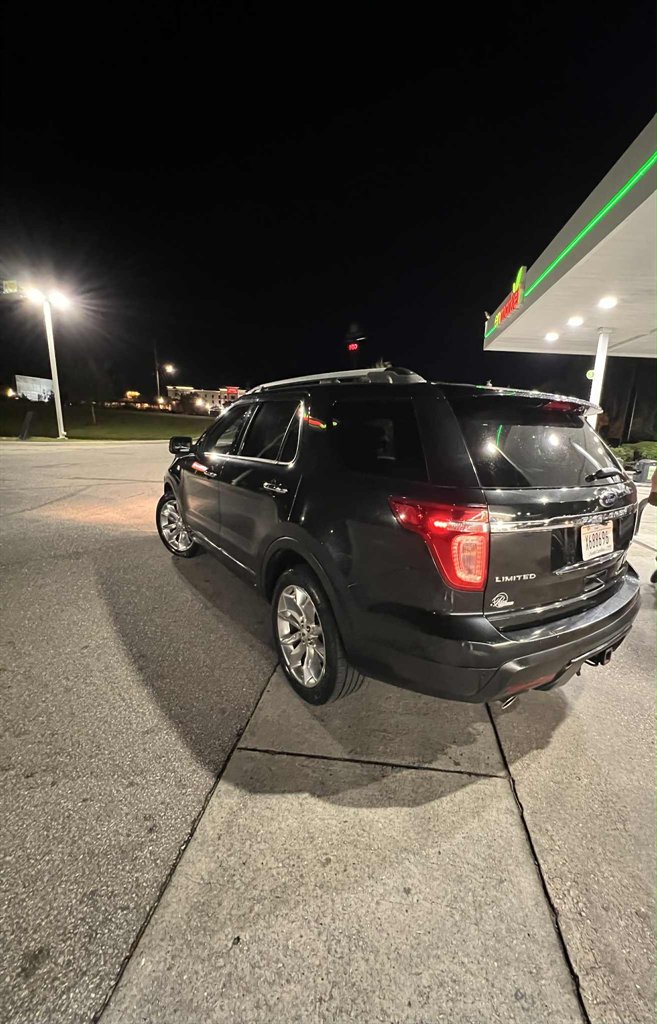 2013 Ford Explorer - $5,995