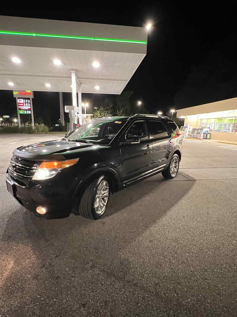 2013 Ford Explorer - $5,995