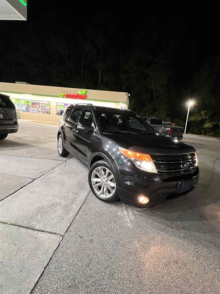 2013 Ford Explorer - $5,995