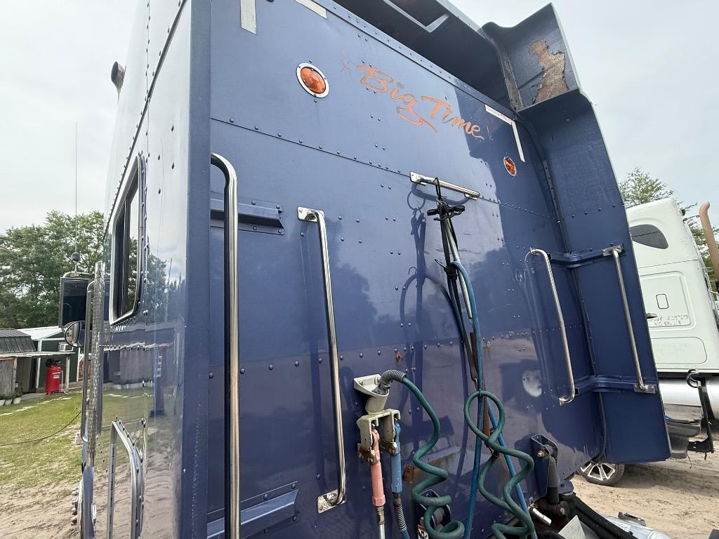 2007 Peterbilt 387 - $24,500