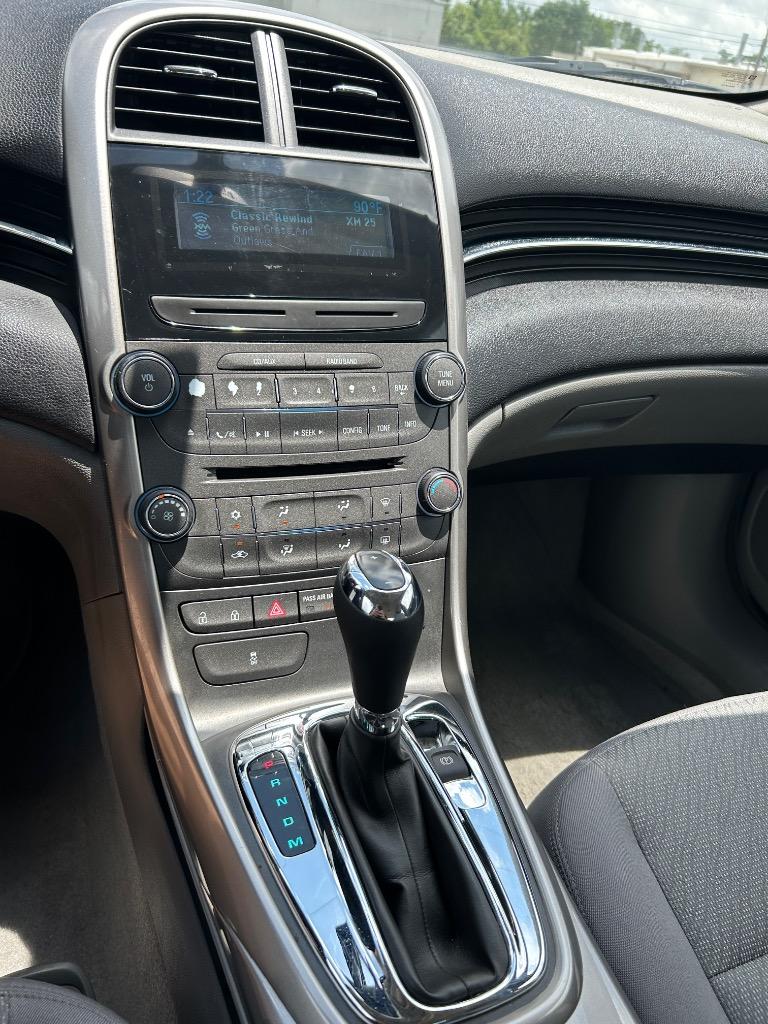 2013 Chevrolet Malibu - $7,995