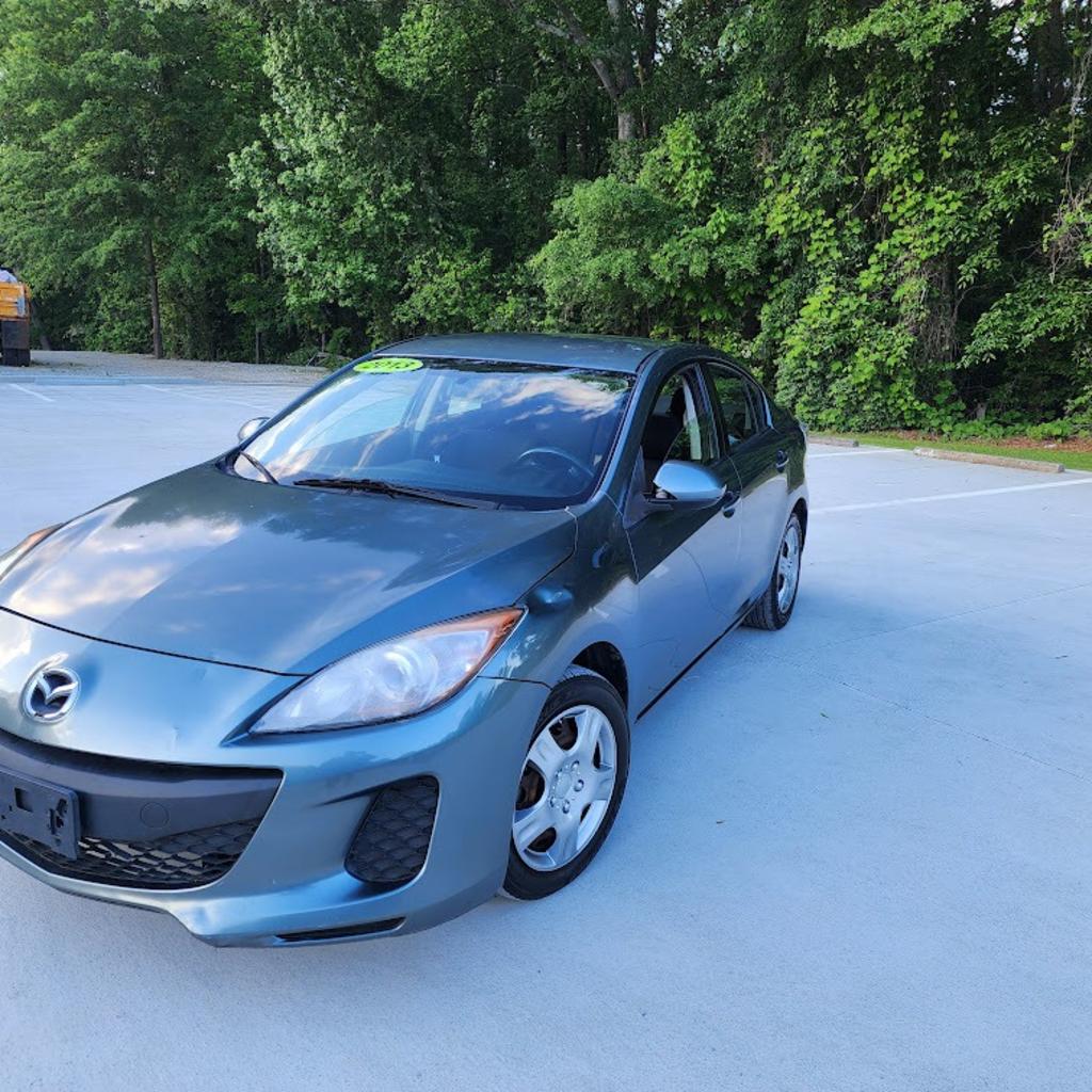 2013 Mazda Mazda3 i SV photo