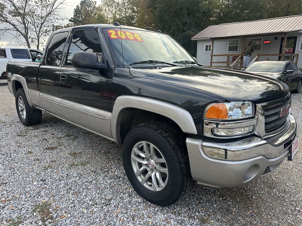 2004 GMC Sierra 1500 Work Truck photo