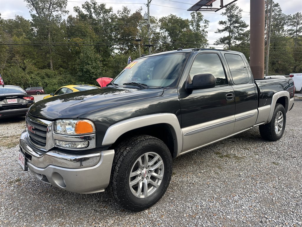 2004 GMC Sierra 1500 Work Truck photo