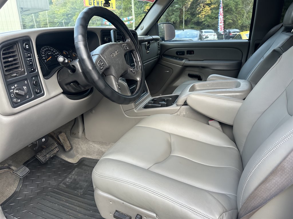 2004 GMC Sierra 1500 Work Truck photo