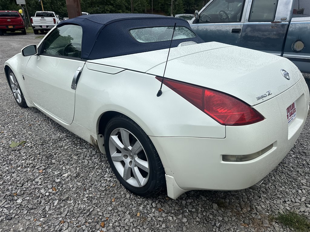 2004 Nissan 350Z Enthusiast photo