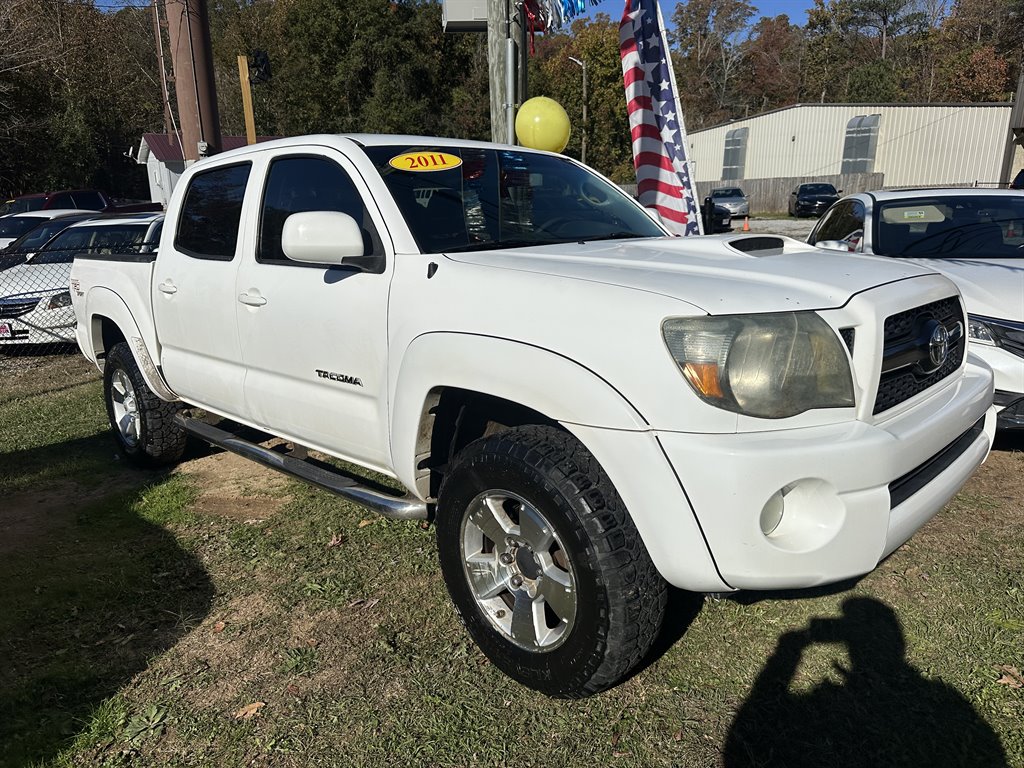 2011 Toyota Tacoma V6 photo