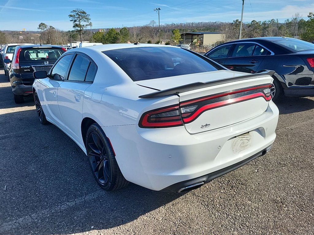 2015 Dodge Charger SE photo