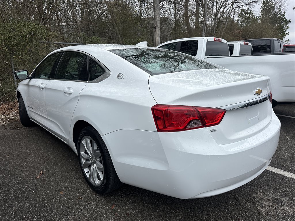 2019 Chevrolet Impala LT photo