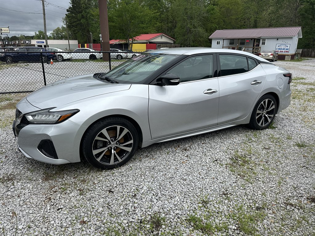 2020 Nissan Maxima SV photo