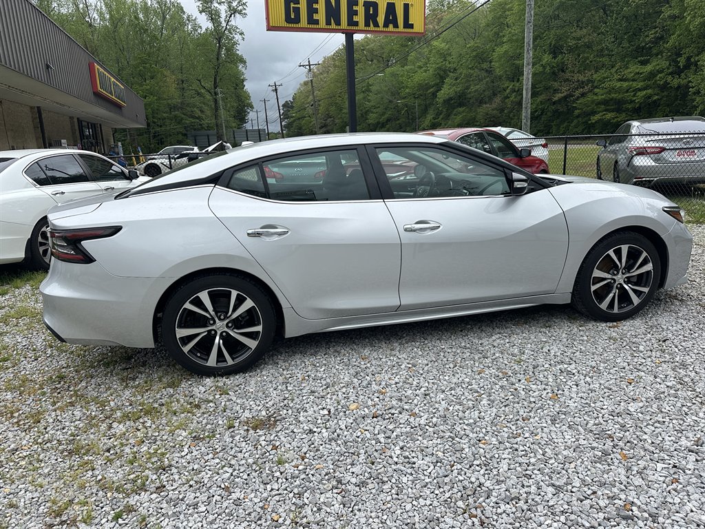 2020 Nissan Maxima SV photo