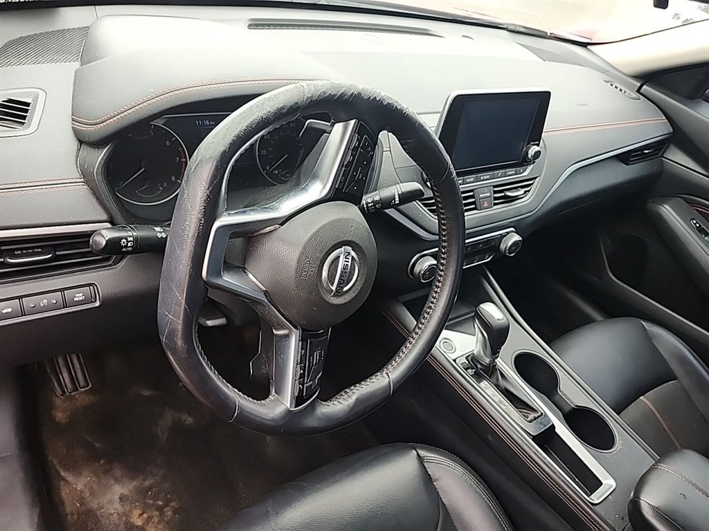 2019 Nissan Altima SR photo
