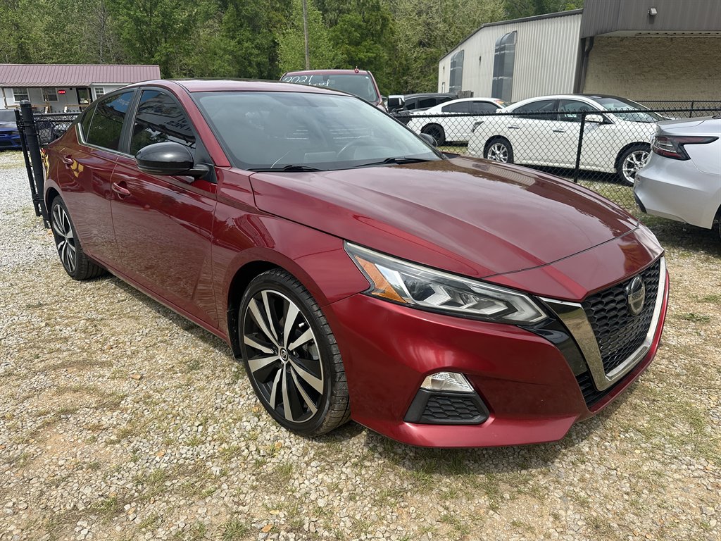 2019 Nissan Altima SR photo