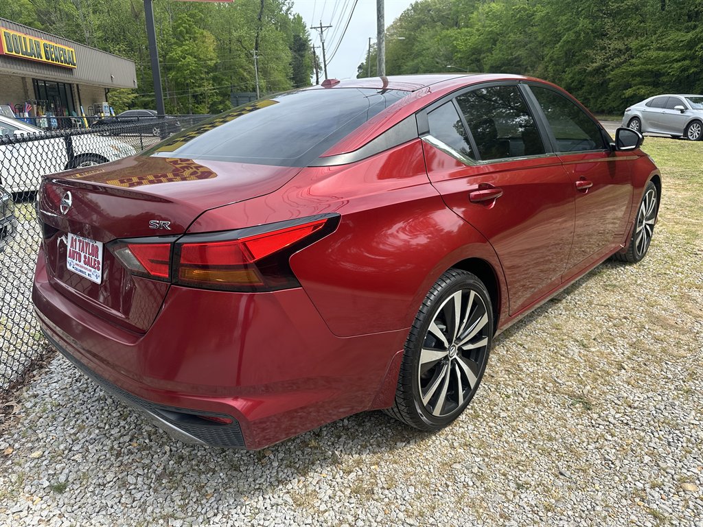 2019 Nissan Altima SR photo