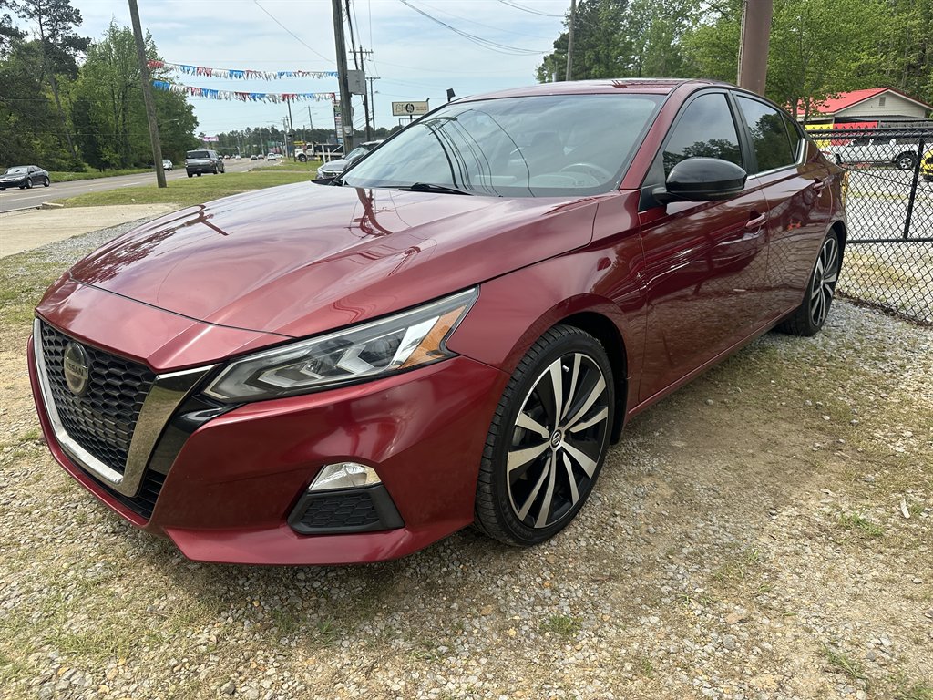 2019 Nissan Altima SR photo