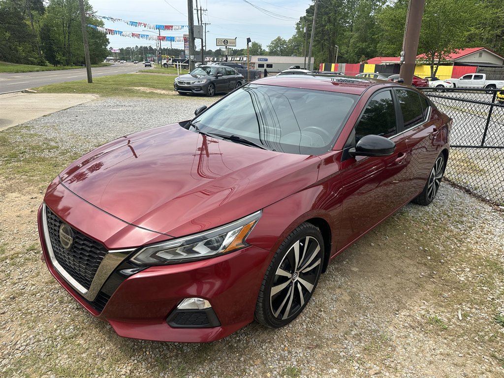 2019 Nissan Altima SR photo