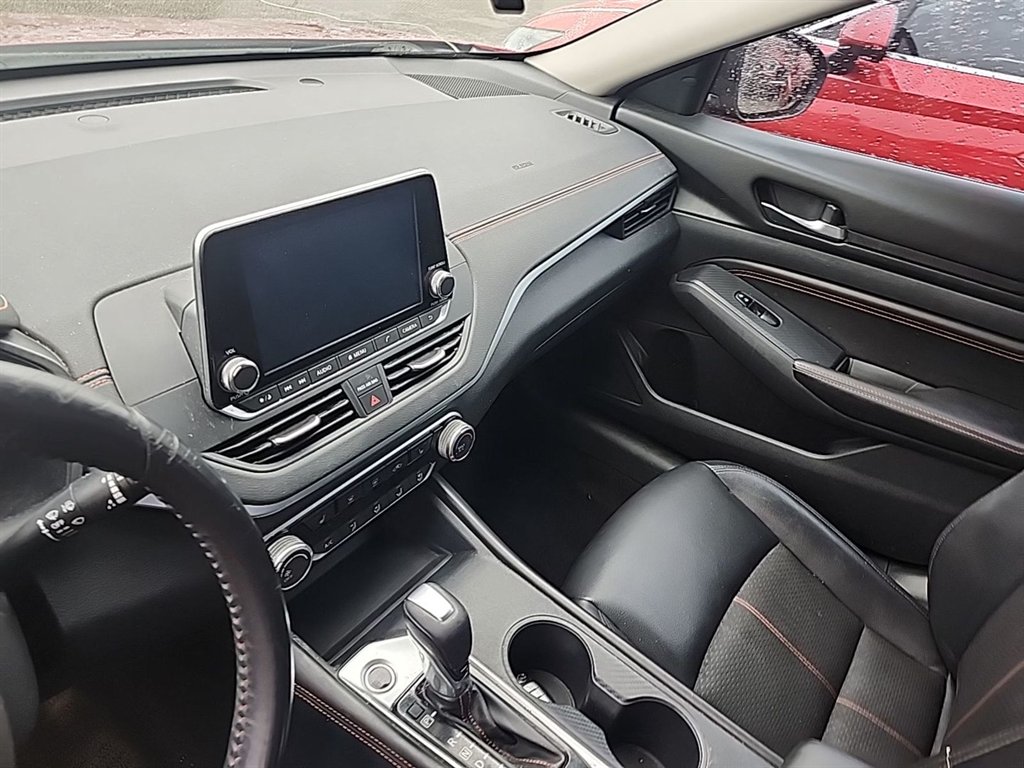 2019 Nissan Altima SR photo
