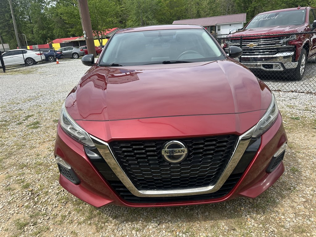 2019 Nissan Altima SR photo