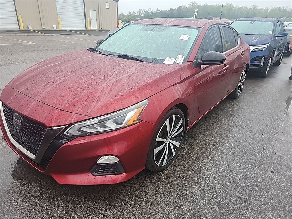 2019 Nissan Altima SR photo