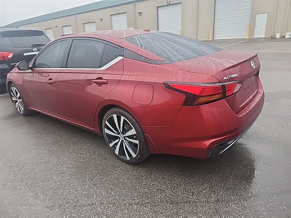 2019 Nissan Altima SR photo