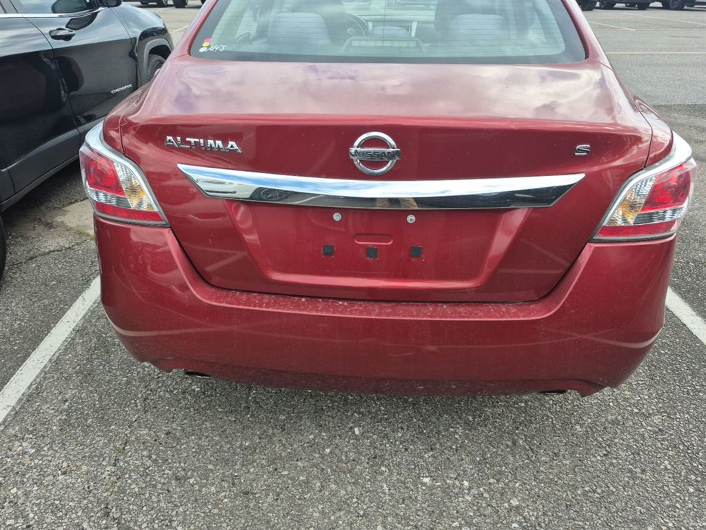 2015 Nissan Altima S photo