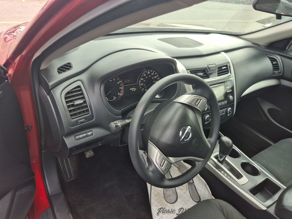 2015 Nissan Altima S photo