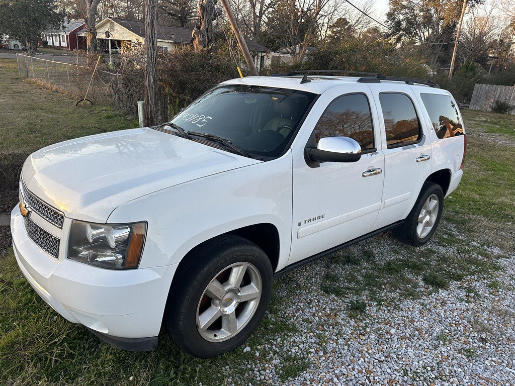 2007 Chevrolet Tahoe - $8,900