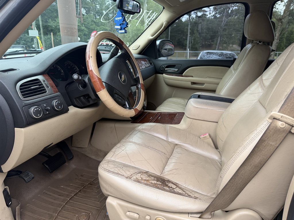 2007 Chevrolet Tahoe - $8,900