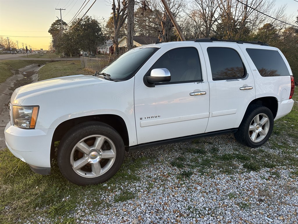 2007 Chevrolet Tahoe - $8,900