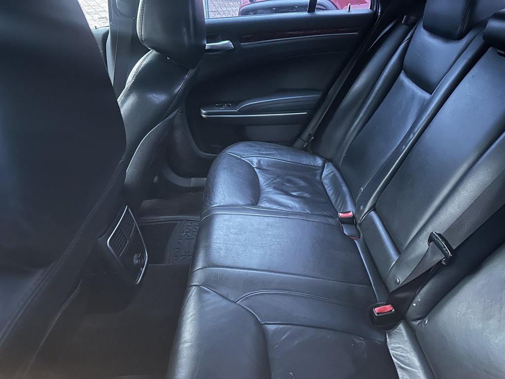 2012 Chrysler 300 - $9,950