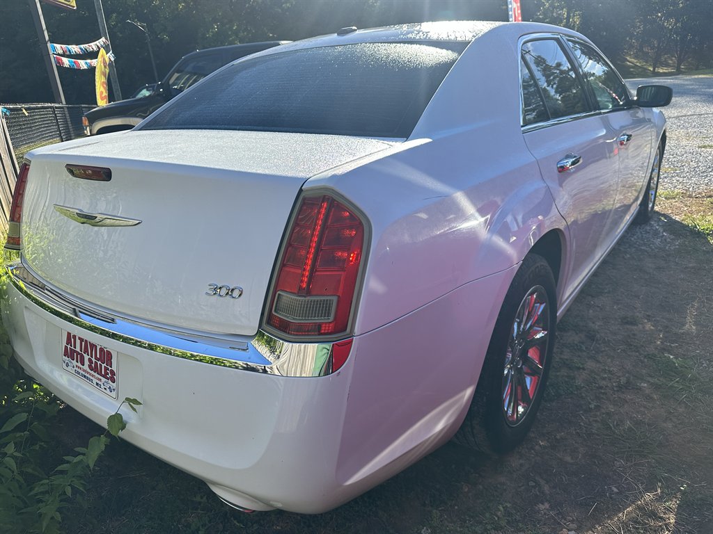 2012 Chrysler 300 - $9,950