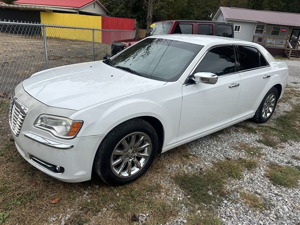 2012 Chrysler 300 - $9,950