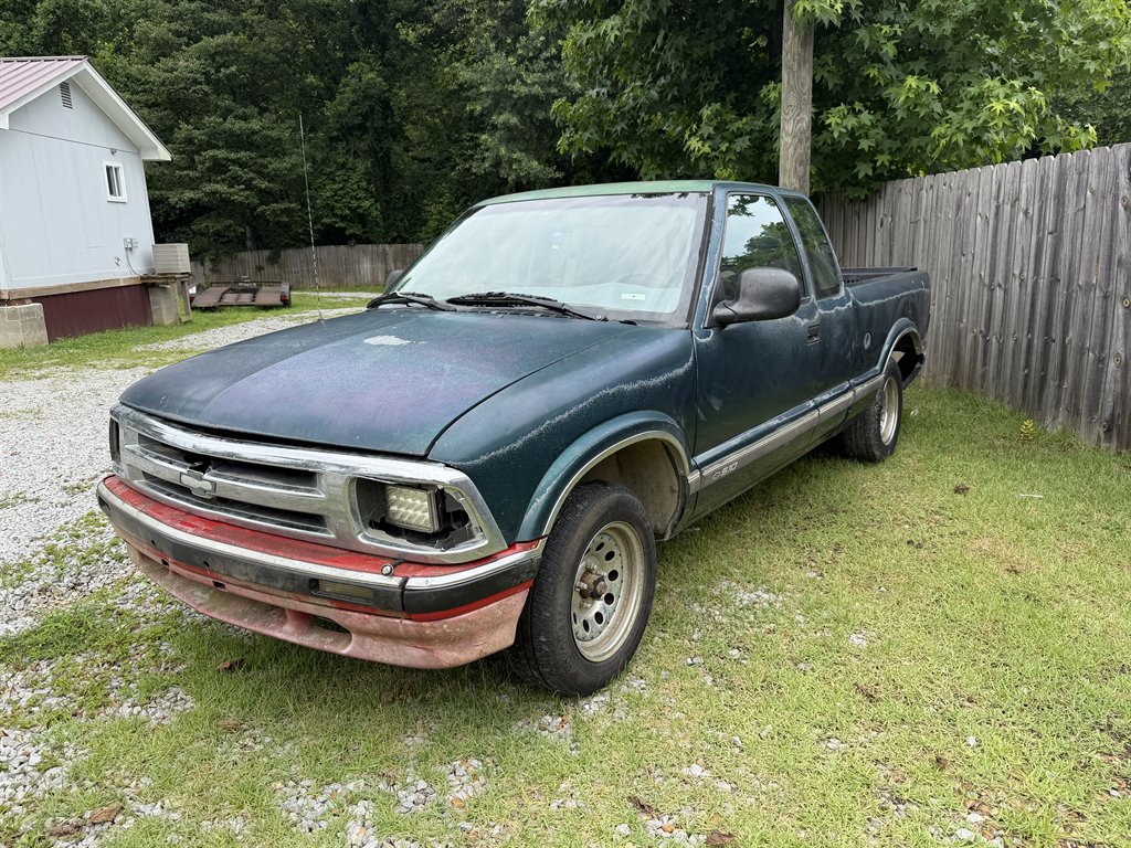 1996 Chevrolet S10 - $4,200