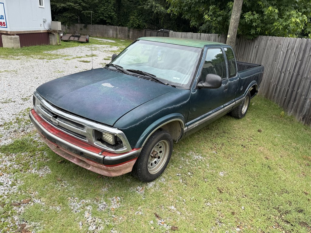 1996 Chevrolet S10 - $4,200