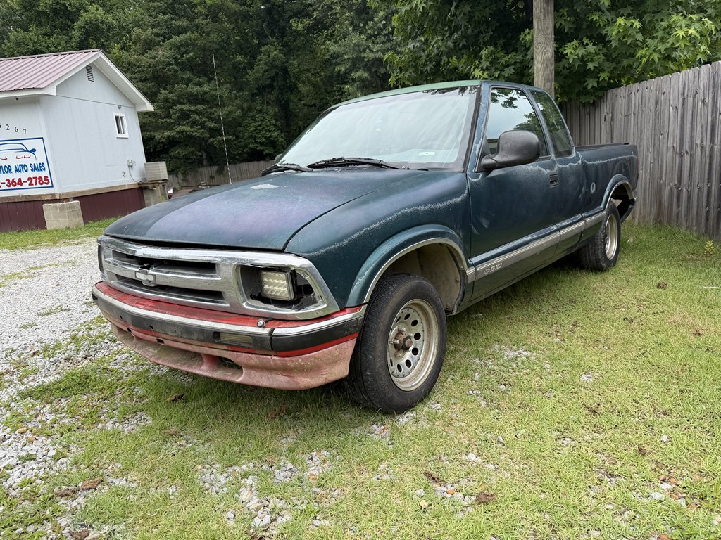 1996 Chevrolet S10 - $4,200