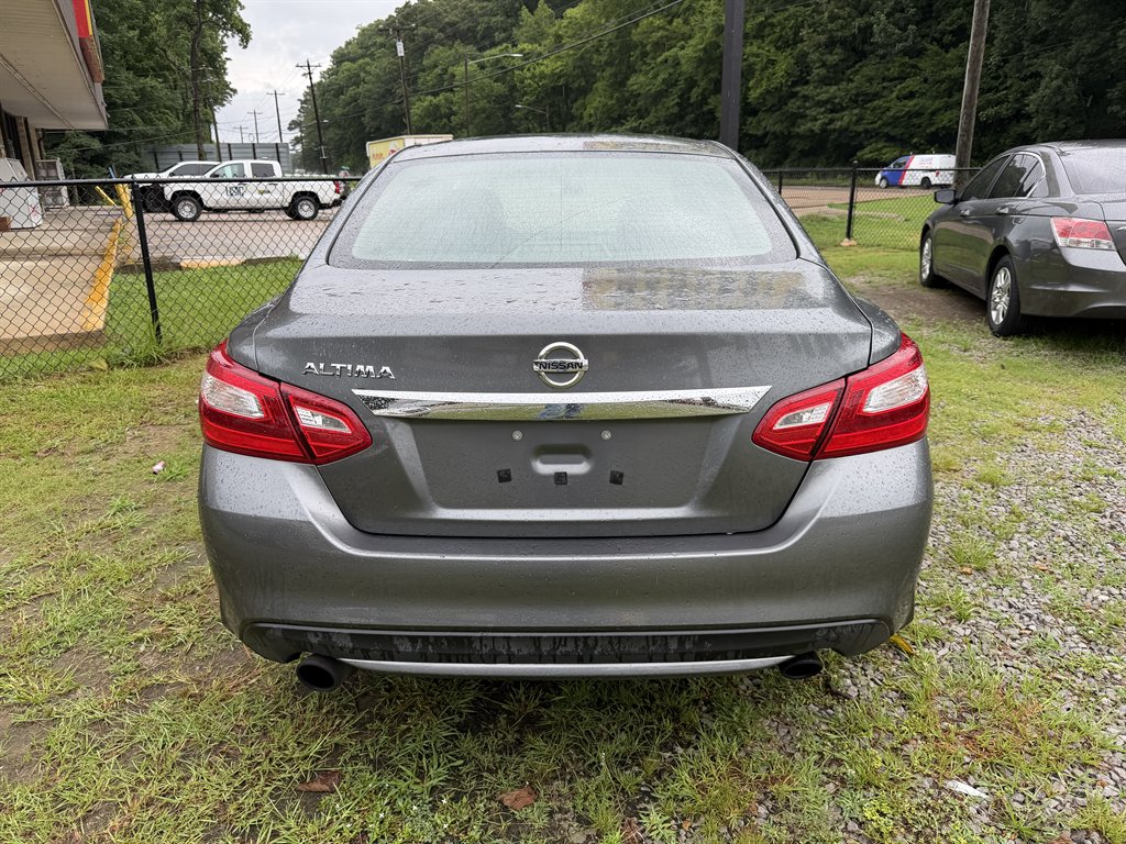 2016 Nissan Altima - $5,400
