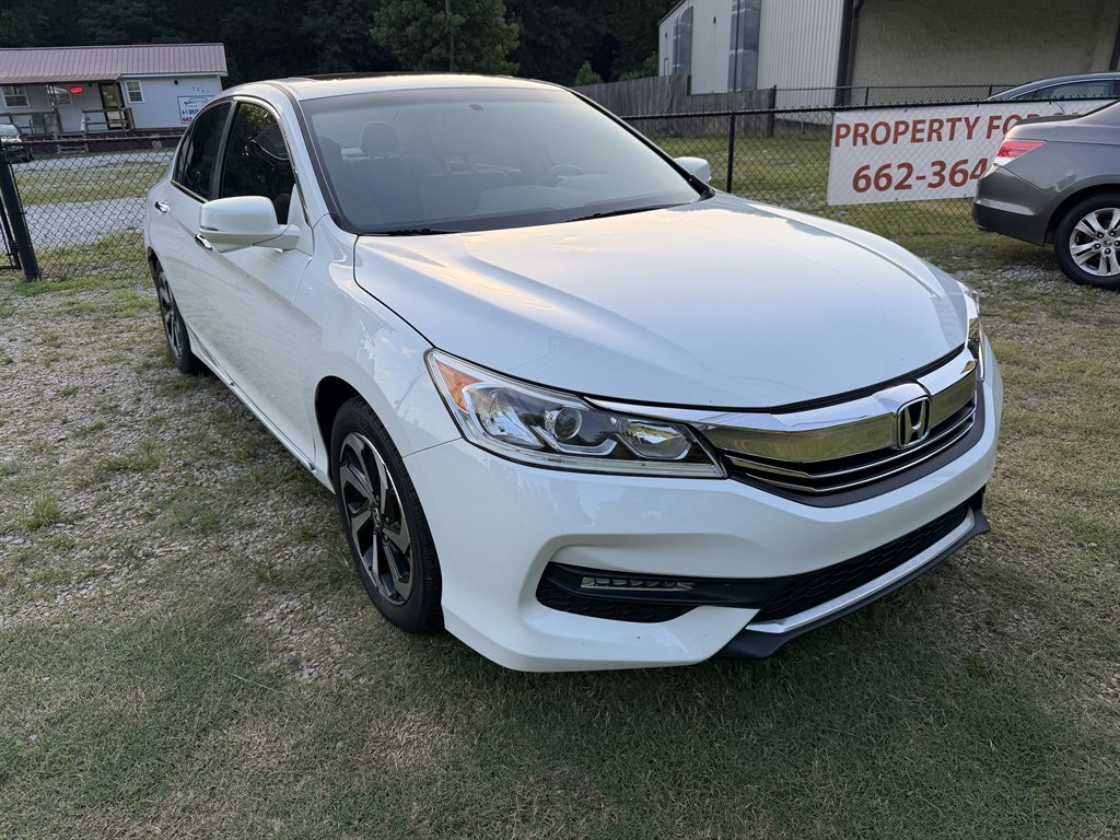 2017 Honda Accord - $15,700