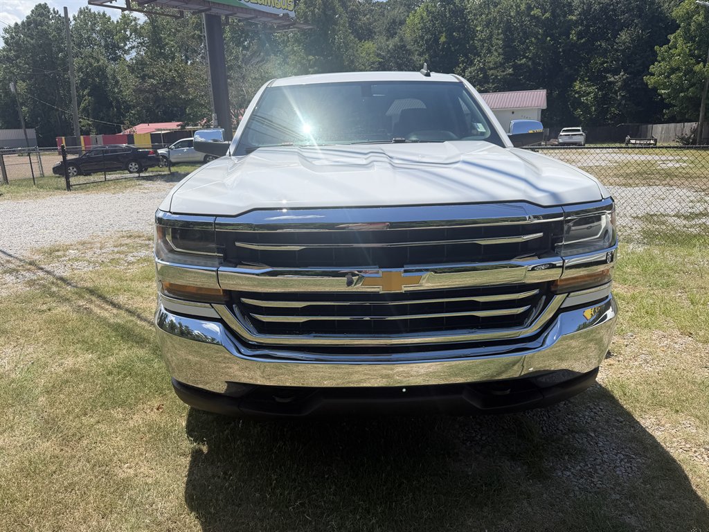 2018 Chevrolet Silverado - $17,900