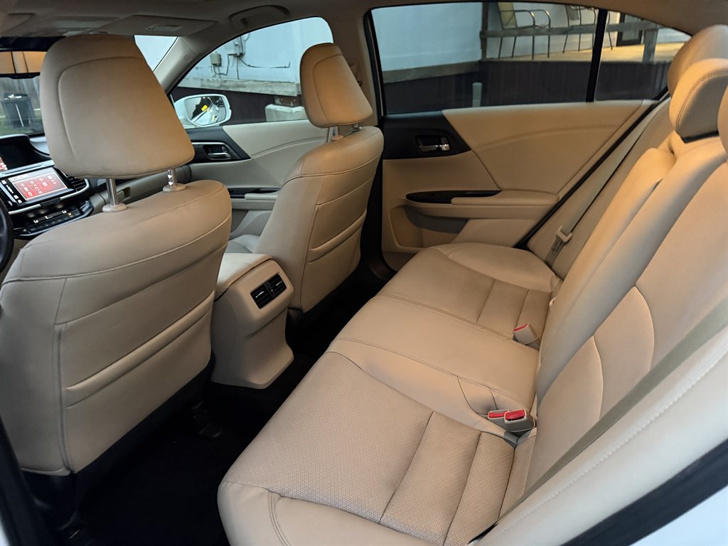 2017 Honda Accord - $15,500