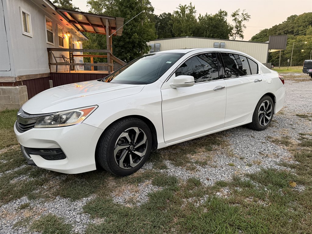 2017 Honda Accord - $15,500