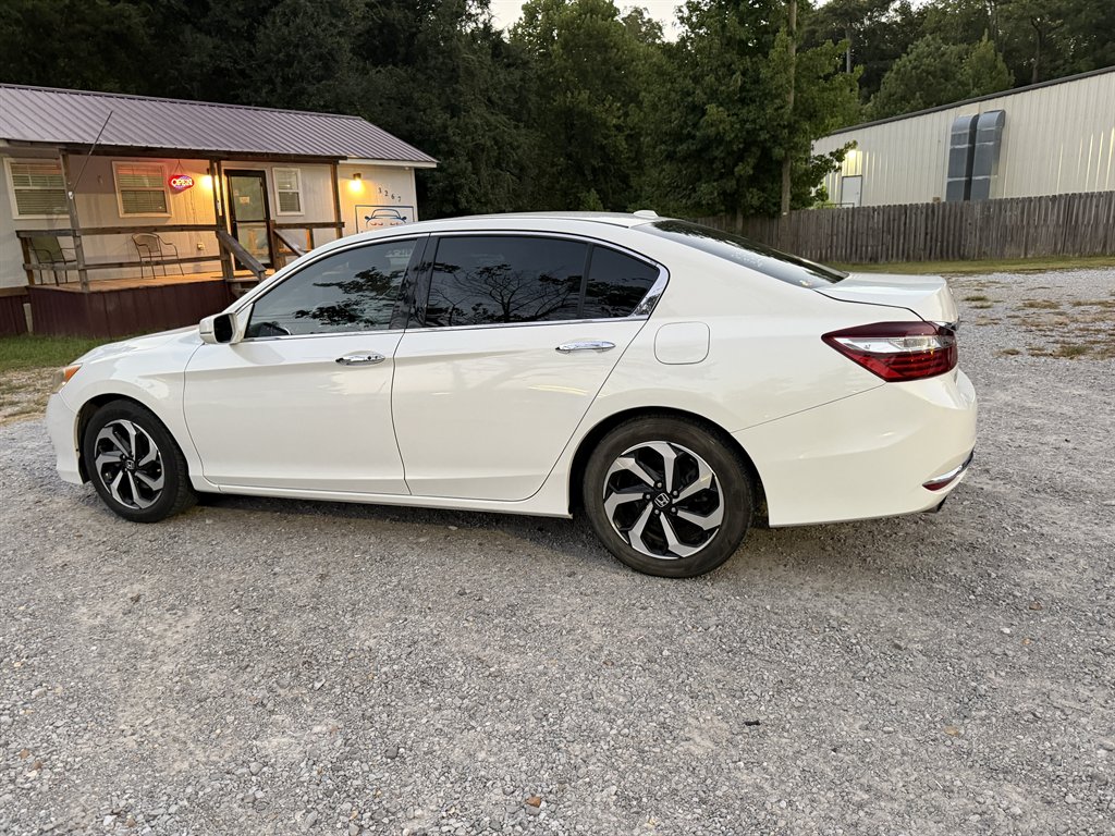 2017 Honda Accord - $15,500
