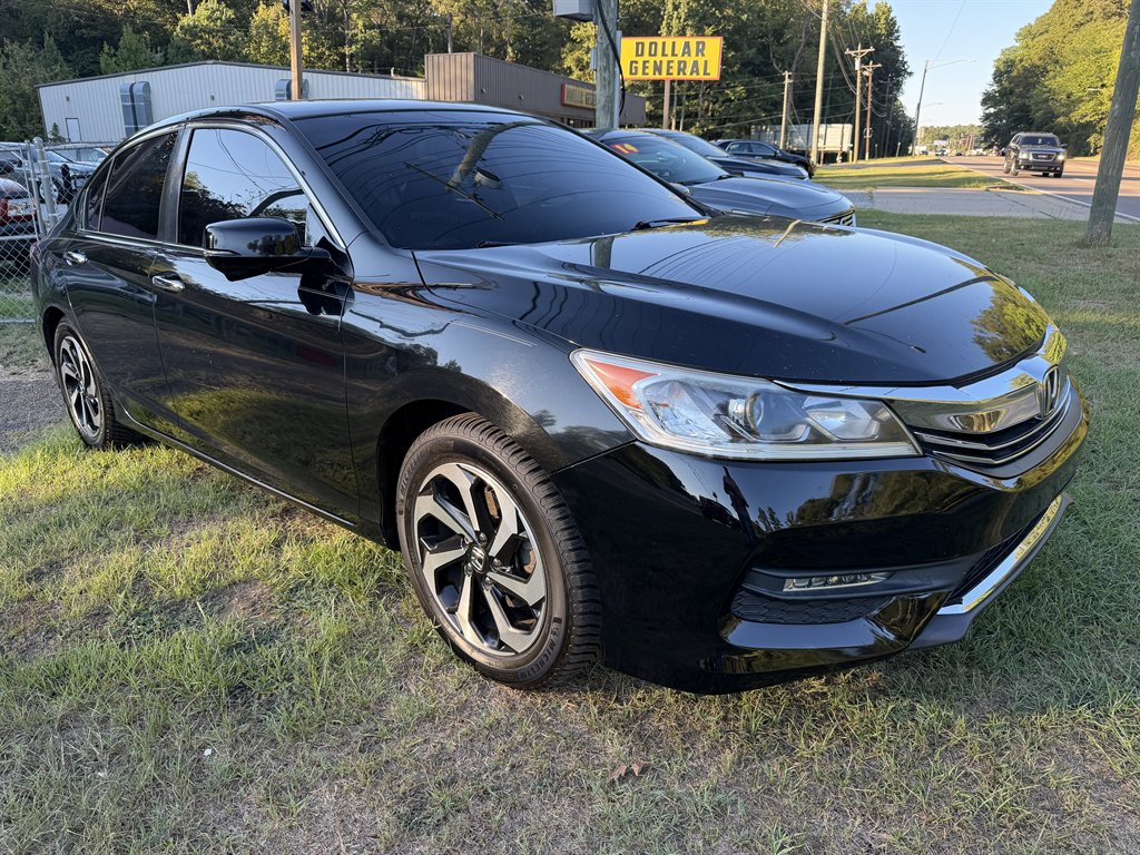 2017 Honda Accord - $15,900