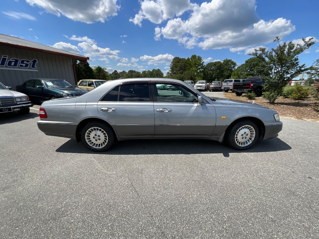 1997 Nissan CIMA - $10,950