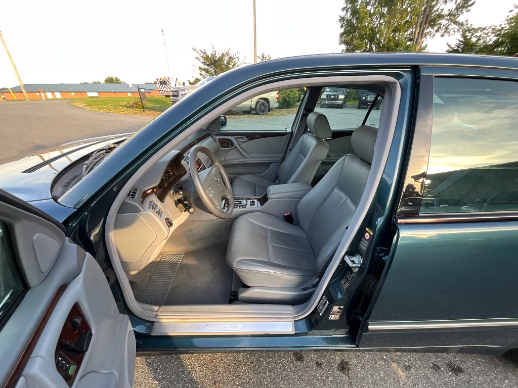 2000 Mercedes-Benz E Class E430 - $9,950