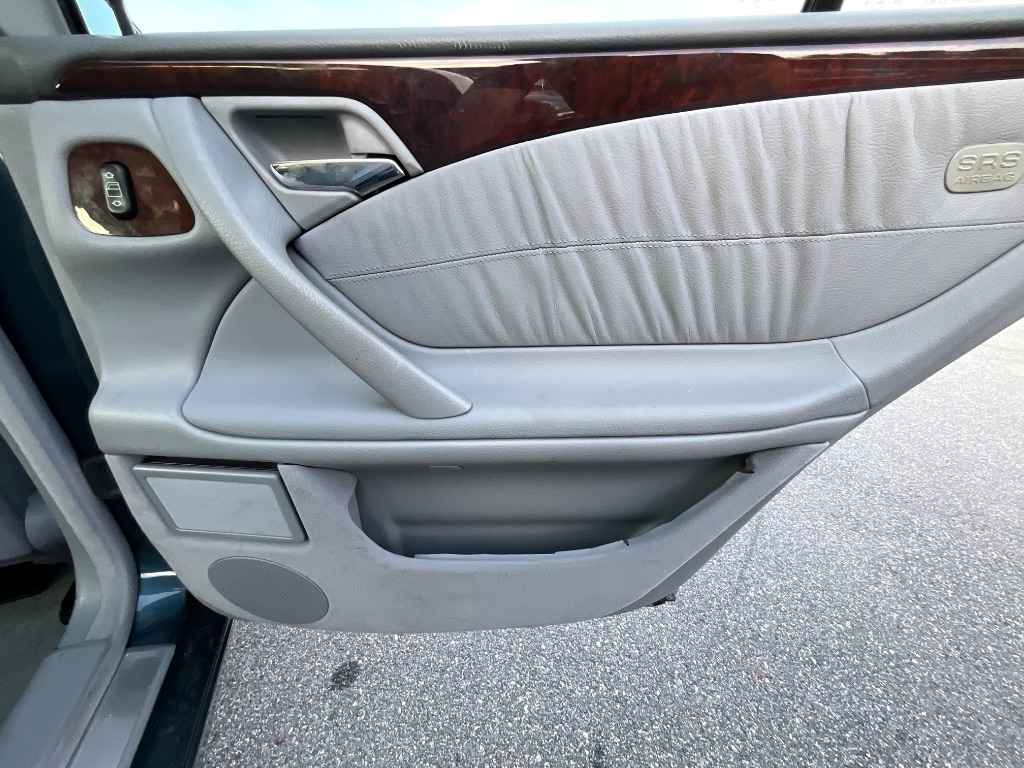 2000 Mercedes-Benz E Class E430 - $9,950